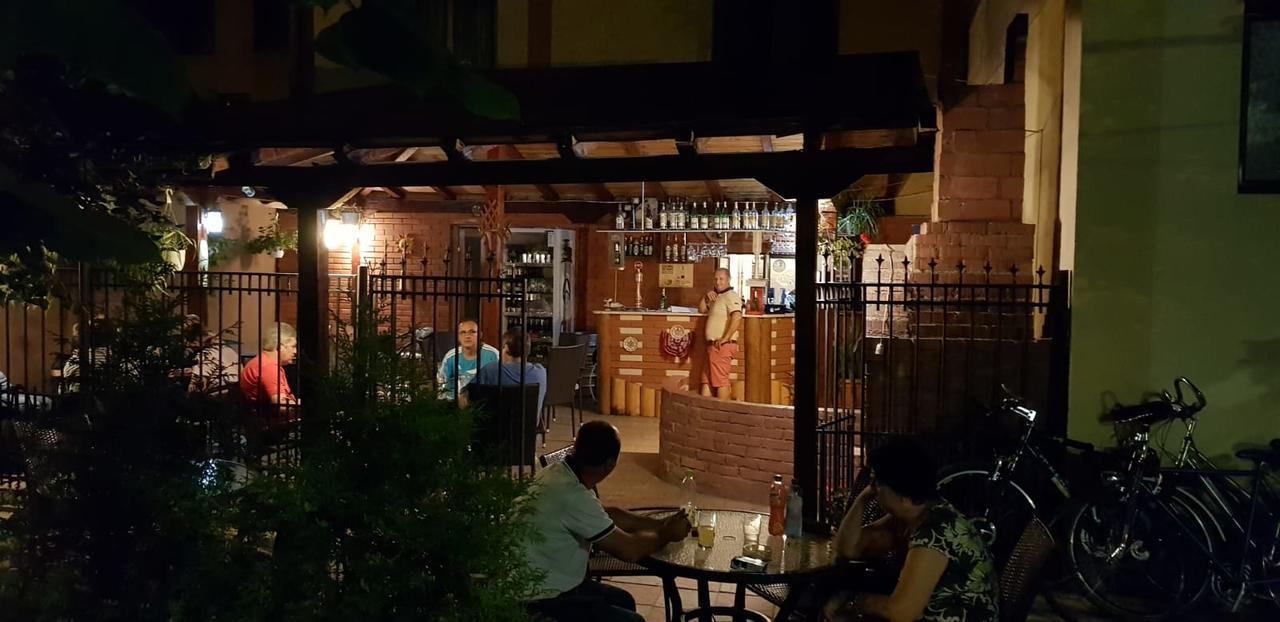 Mon Cheri Drobeta Turnu Severin Esterno foto